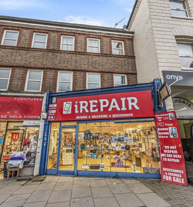 More details for 823 High Rd, London - Retail to Rent