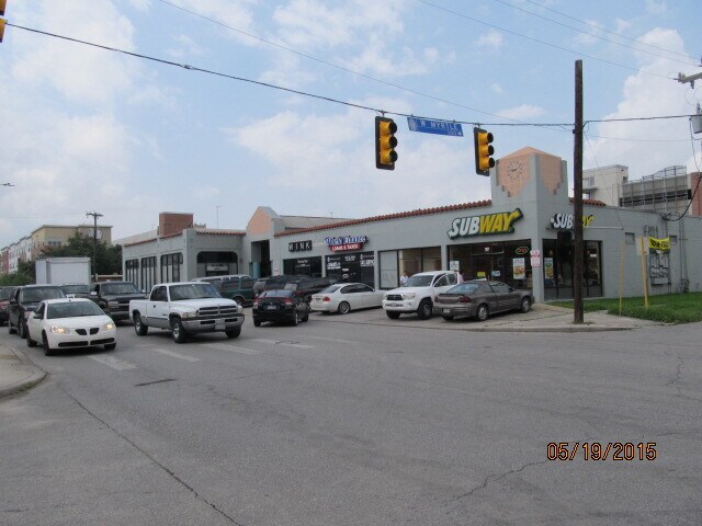 1621 N Main Ave, San Antonio, TX for rent - Building Photo - Image 1 of 4