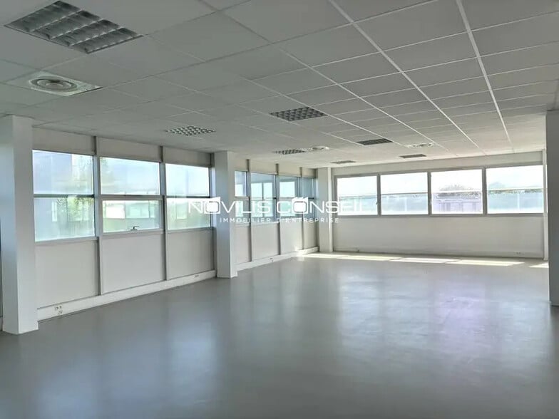 Office in Labège to rent - Interior Photo - Image 3 of 26