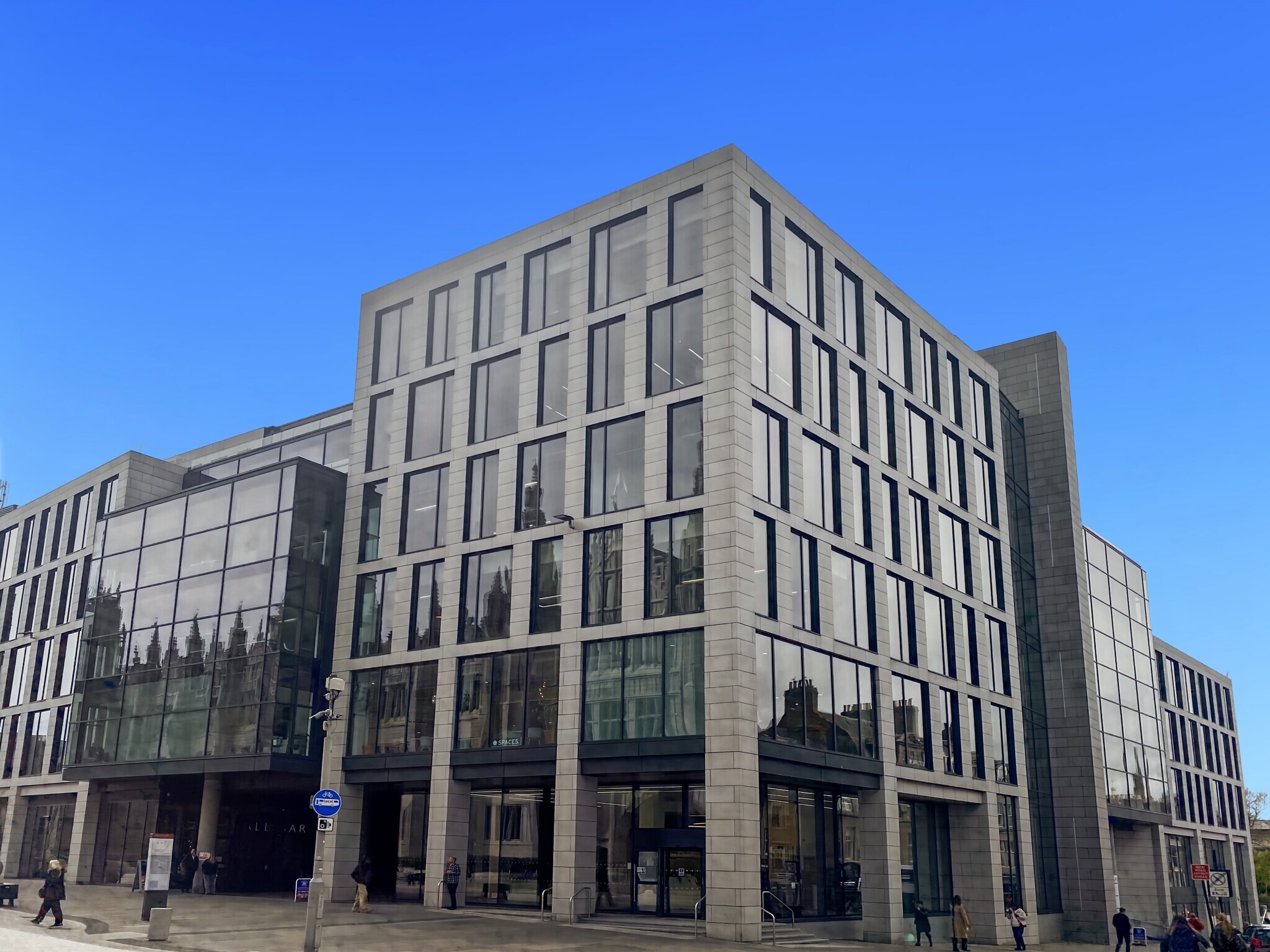 Marischal Sq, Aberdeen to rent Interior Photo- Image 1 of 11