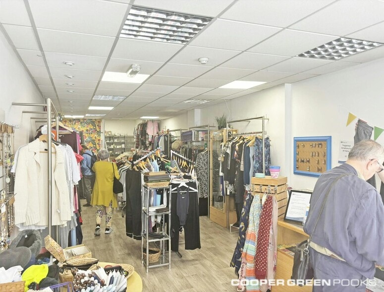 14 Castle St, Shrewsbury to rent - Interior Photo - Image 2 of 2