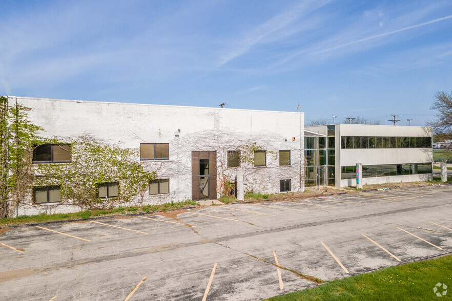 600 Holcomb Ave, Des Moines, IA for sale - Primary Photo - Image 1 of 11