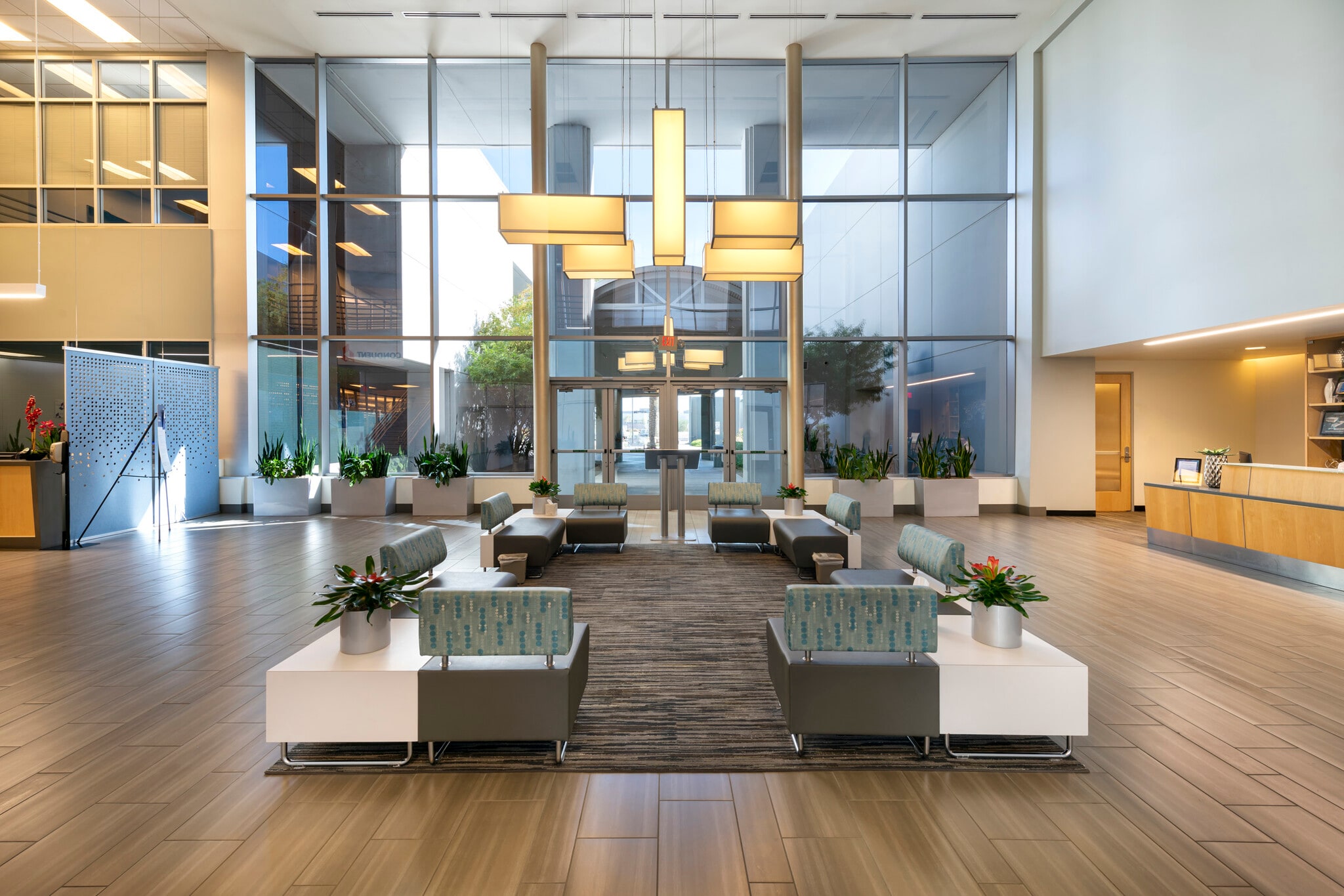 2900 S Diablo Way, Tempe, AZ to rent Building Photo- Image 1 of 7