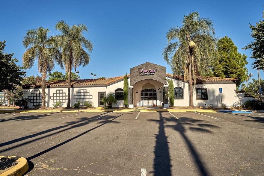 425 N Vineyard Ave, Ontario, CA for sale - Building Photo - Image 1 of 1