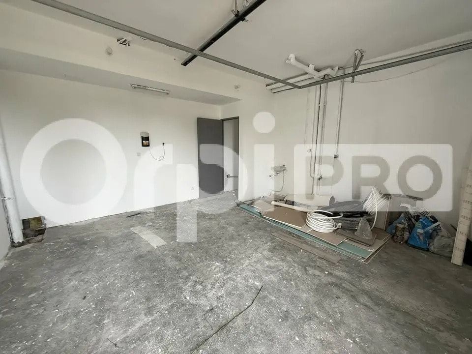 Location Local d'activités 45 m² - Photo 1