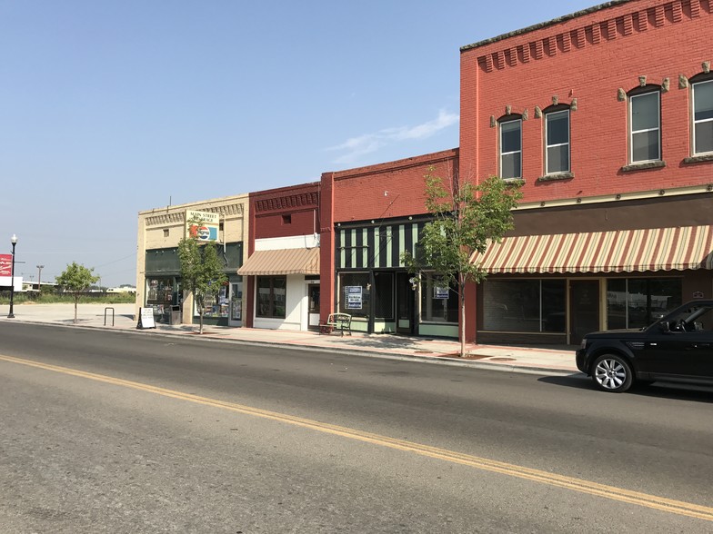 206 W Main St, Emmett, ID for sale - Building Photo - Image 1 of 1