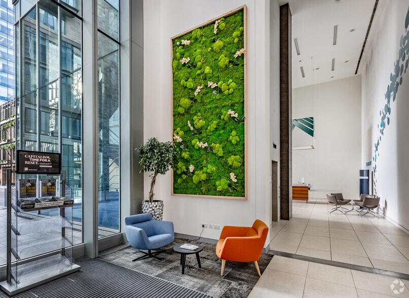 3 Hardman St, Manchester to rent - Lobby - Image 3 of 39
