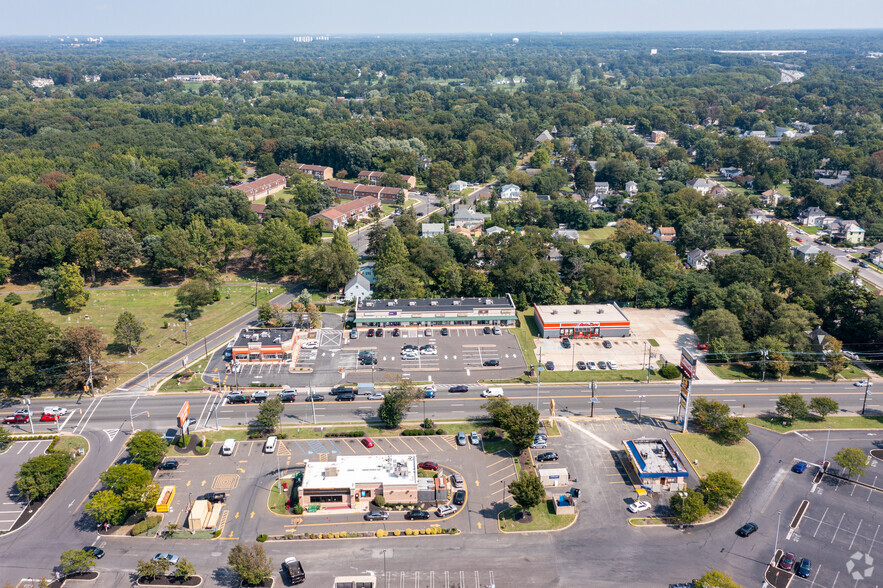 239-249 White Horse Pike, Lawnside, NJ for rent - Building Photo - Image 2 of 12