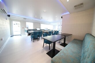 673 Lordship Ln, London to rent Interior Photo- Image 1 of 17