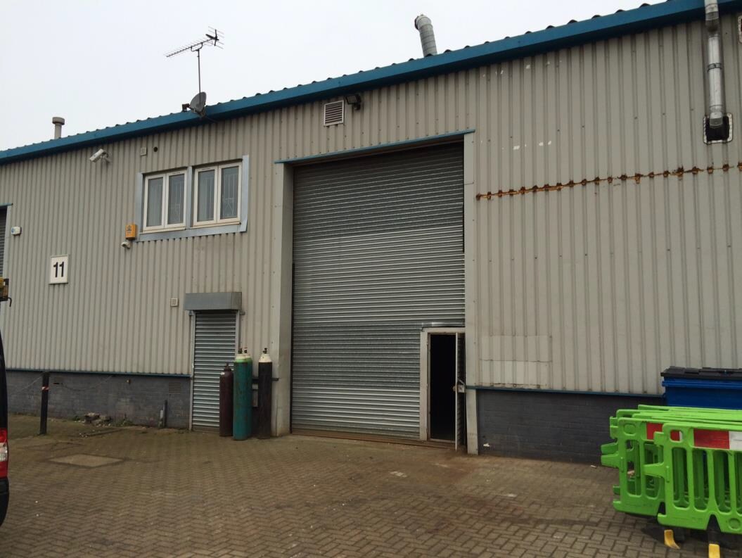 Collier Row Rd, Romford for sale Primary Photo- Image 1 of 1