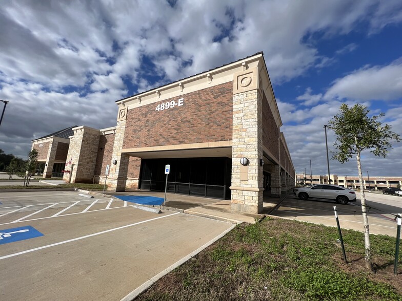 4899 Highway 6, Missouri City, TX for rent - Building Photo - Image 1 of 18