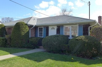 193 Blue Point Ave, Blue Point, NY for sale Building Photo- Image 1 of 1