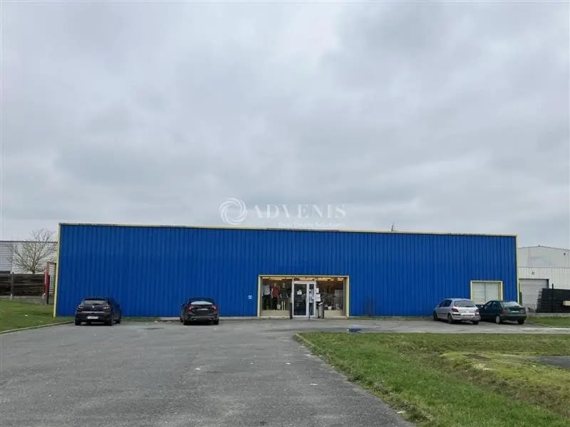 Vente Commerce 1 050 m² - Photo 1