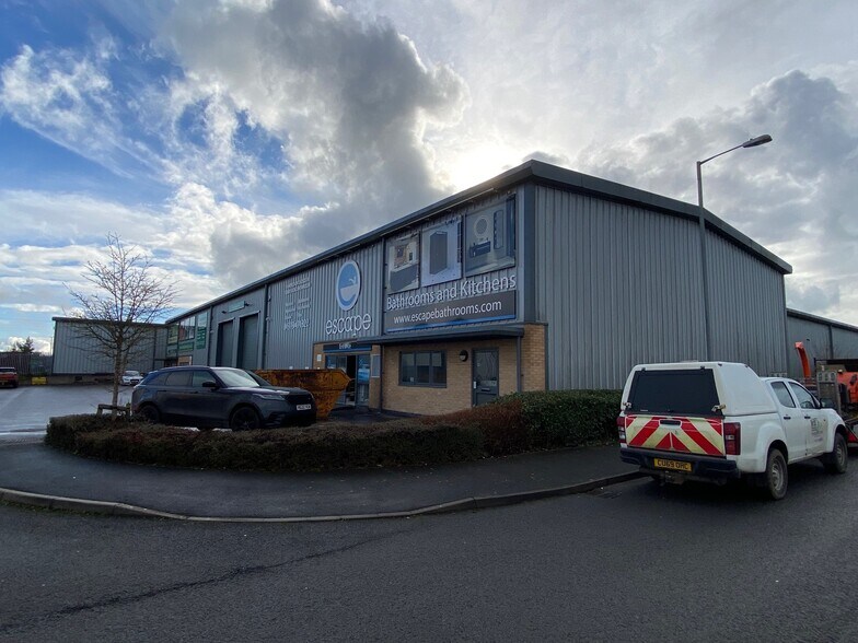 Marshall Way, Frome for sale - Building Photo - Image 3 of 12