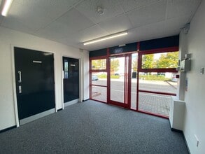 George Henry Rd, Tipton to rent Interior Photo- Image 2 of 9