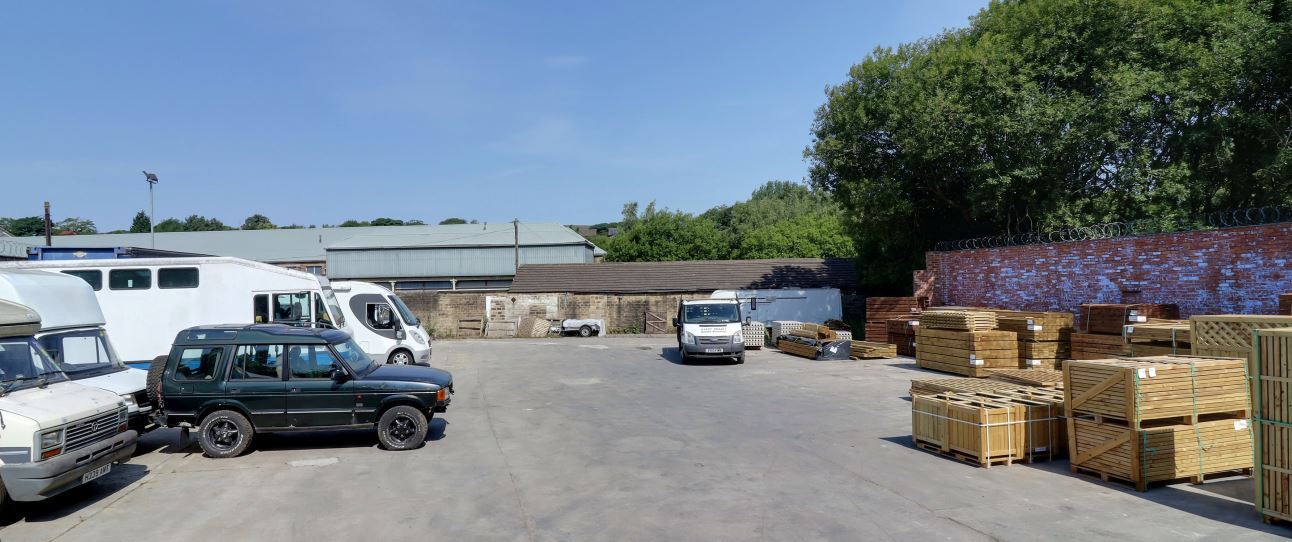 23 Woolley Bridge Rd, Glossop for sale Primary Photo- Image 1 of 1