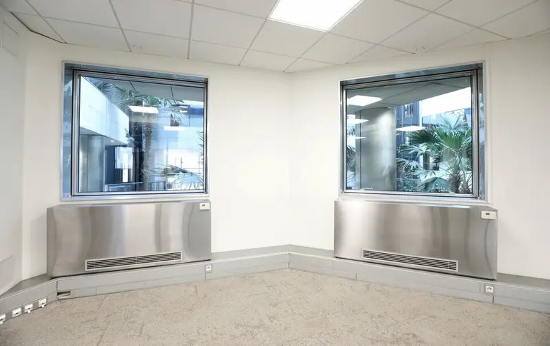 Office in Lyon for sale - Interior Photo - Image 2 of 14