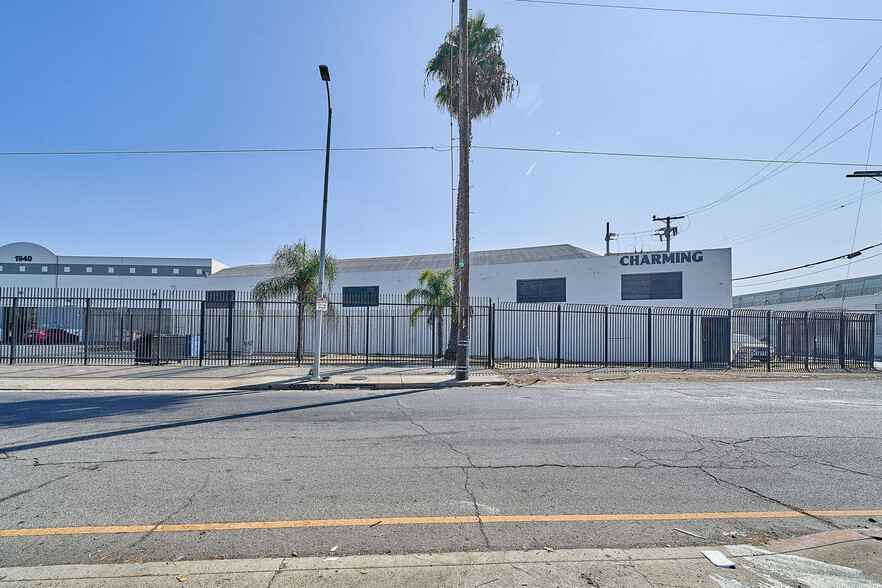 1705-1707 E 20th St, Los Angeles, CA for sale - Building Photo - Image 1 of 29