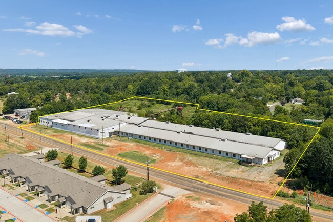 More details for 440 Frankston St, Jacksonville, TX - Industrial for Auction