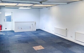 2A-2C Seagrave Rd, London to rent Interior Photo- Image 2 of 3