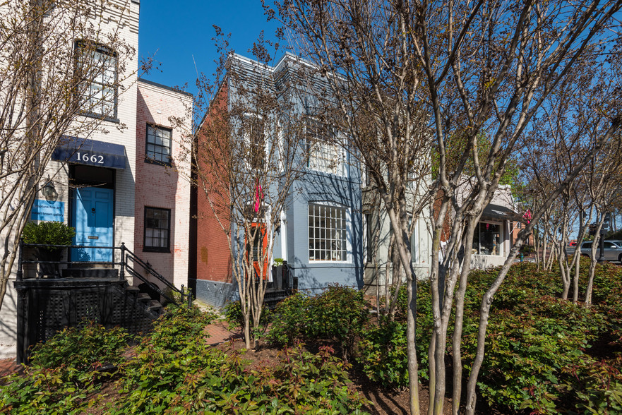 1666 33rd St NW, Washington, DC for sale - Building Photo - Image 1 of 15