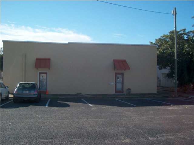 102 Garden St, Pensacola, FL for rent - Building Photo - Image 2 of 7