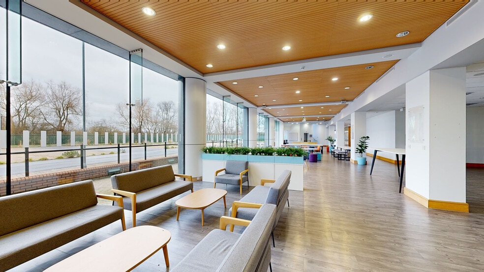 Summerpool Rd, Loughborough to rent - Matterport 3D Scan - Image 2 of 50