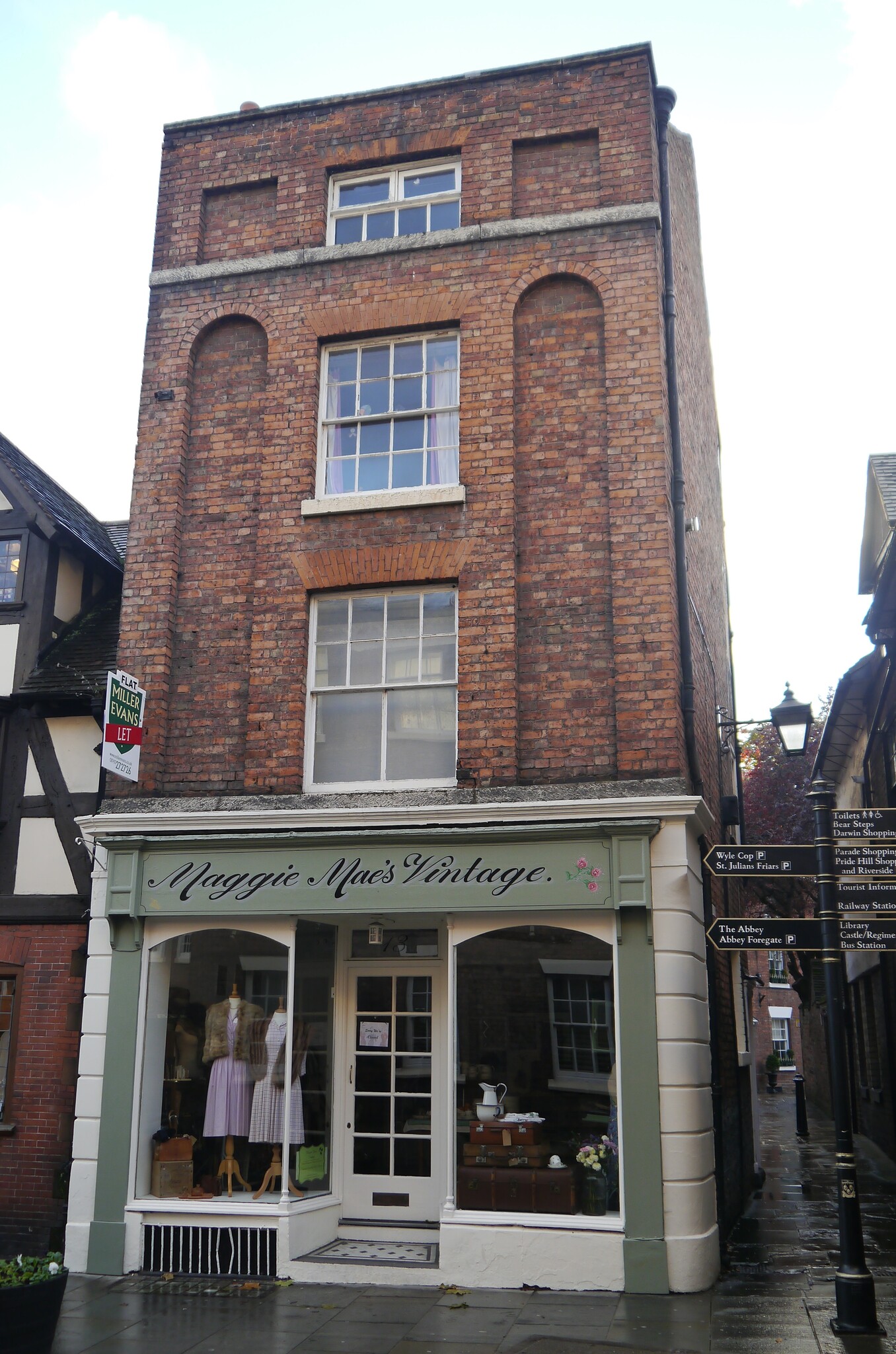 13 Dogpole, Shrewsbury to rent Primary Photo- Image 1 of 9