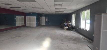 2405 E Graves Ave, Orange City, FL to rent Interior Photo- Image 1 of 1