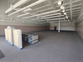 38500 Tanger Dr, North Branch, MN for rent Building Photo- Image 1 of 1