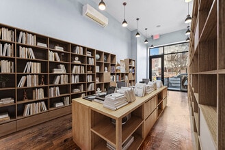 12 Belvidere St, Brooklyn, NY to rent Interior Photo- Image 2 of 10