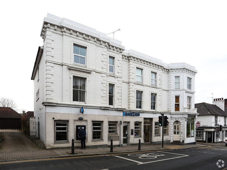 190 High St, Uckfield to rent - Primary Photo - Image 1 of 2
