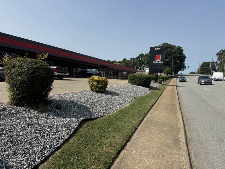 1200 John Barrow Rd, Little Rock, AR for rent - Building Photo - Image 3 of 3