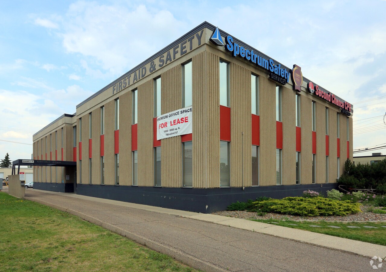 11710 Kingsway Ave NW, Edmonton T5G 0X5 UK