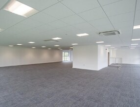1720-1760 Solihull Pky, Birmingham to rent Interior Photo- Image 2 of 2