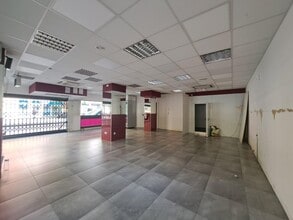 Retail in Barcelona, Barcelona to rent Interior Photo- Image 2 of 9