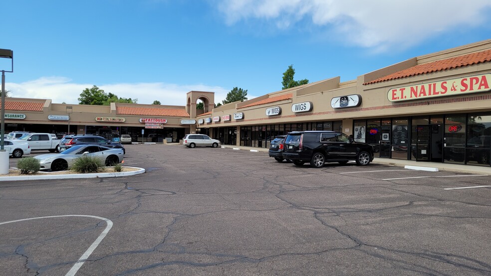 15610-15620 N 35th Ave, Phoenix, AZ for rent - Building Photo - Image 3 of 11