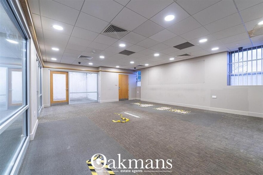 815-817 Bristol Road South, Birmingham to rent - Building Photo - Image 3 of 89