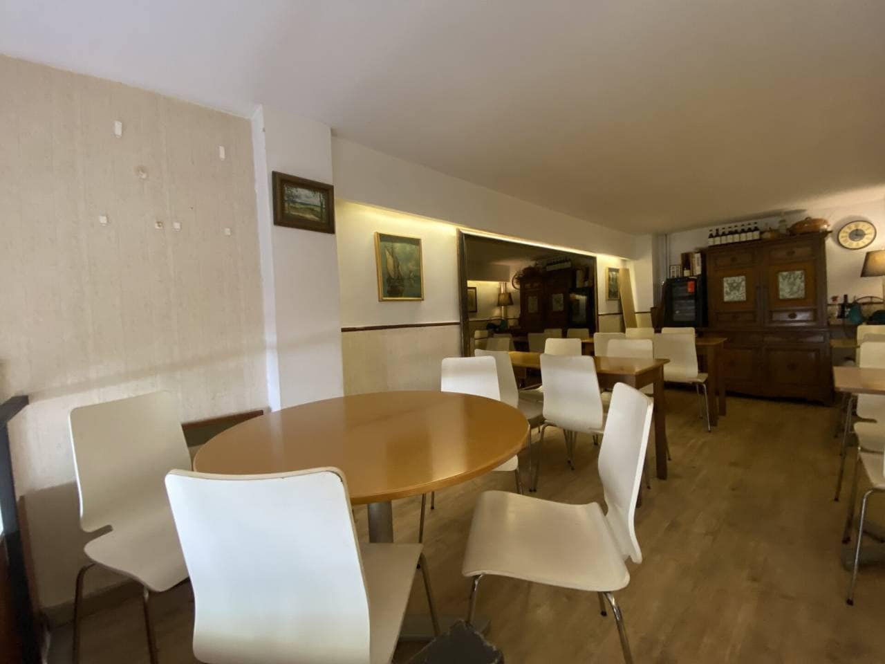 Retail in Barcelona, Barcelona to rent Interior Photo- Image 1 of 4
