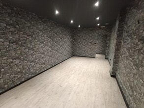 Retail in Sabadell, Barcelona to rent Interior Photo- Image 1 of 11