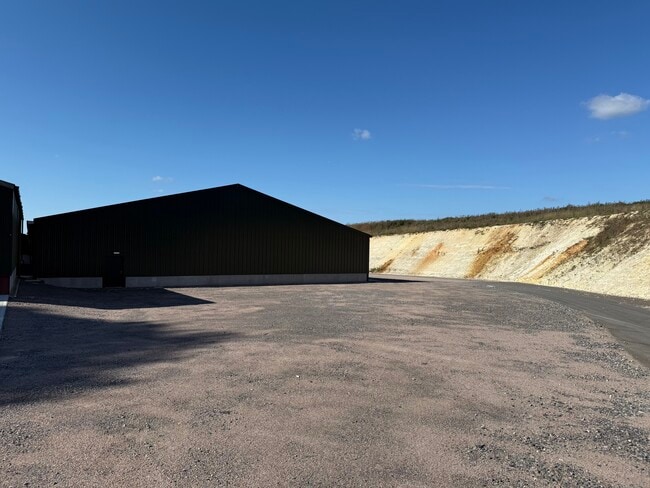 More details for Yard 5A Church Farm, Lasham, Alton Road, Lasham - Land to Rent