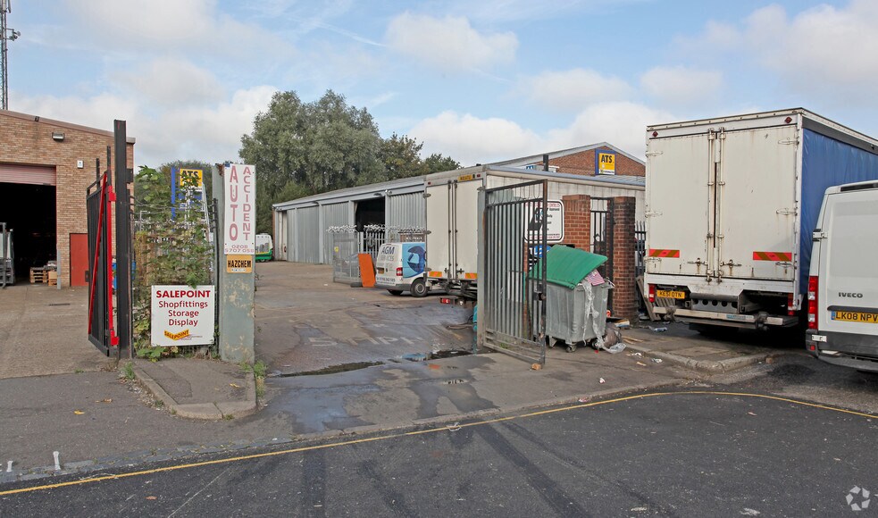 Amberley Way, Hounslow for sale - Primary Photo - Image 1 of 1