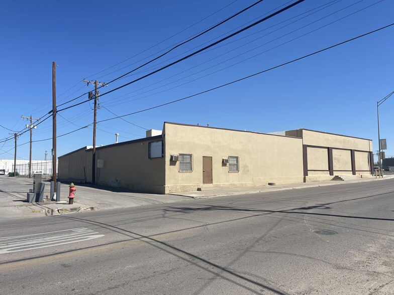 111-115 Fabens, Fabens, TX for rent - Primary Photo - Image 1 of 7