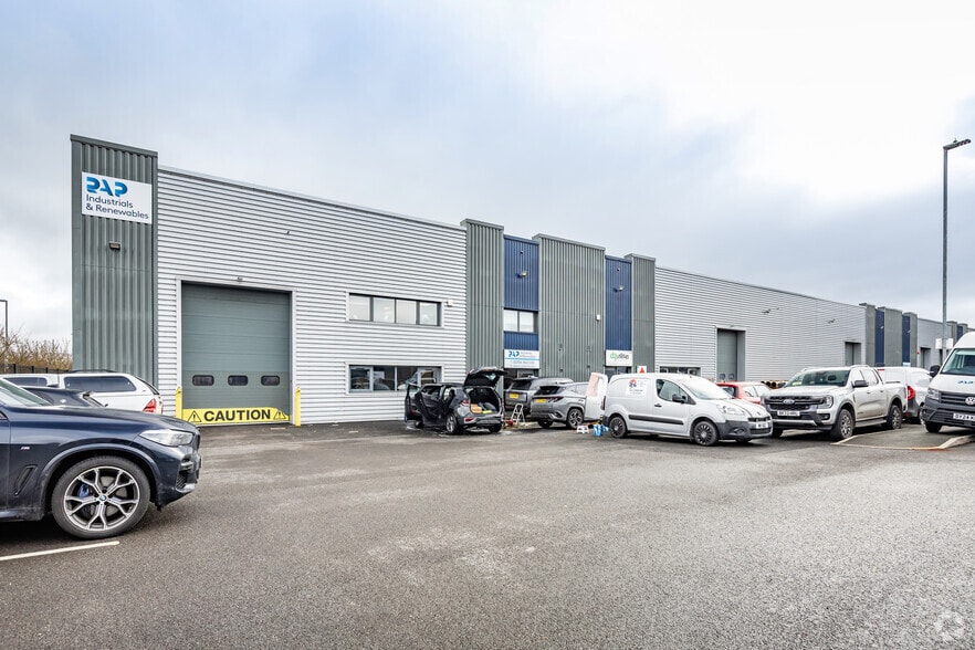 Charles Babbage Av, Rochdale to rent - Building Photo - Image 3 of 3