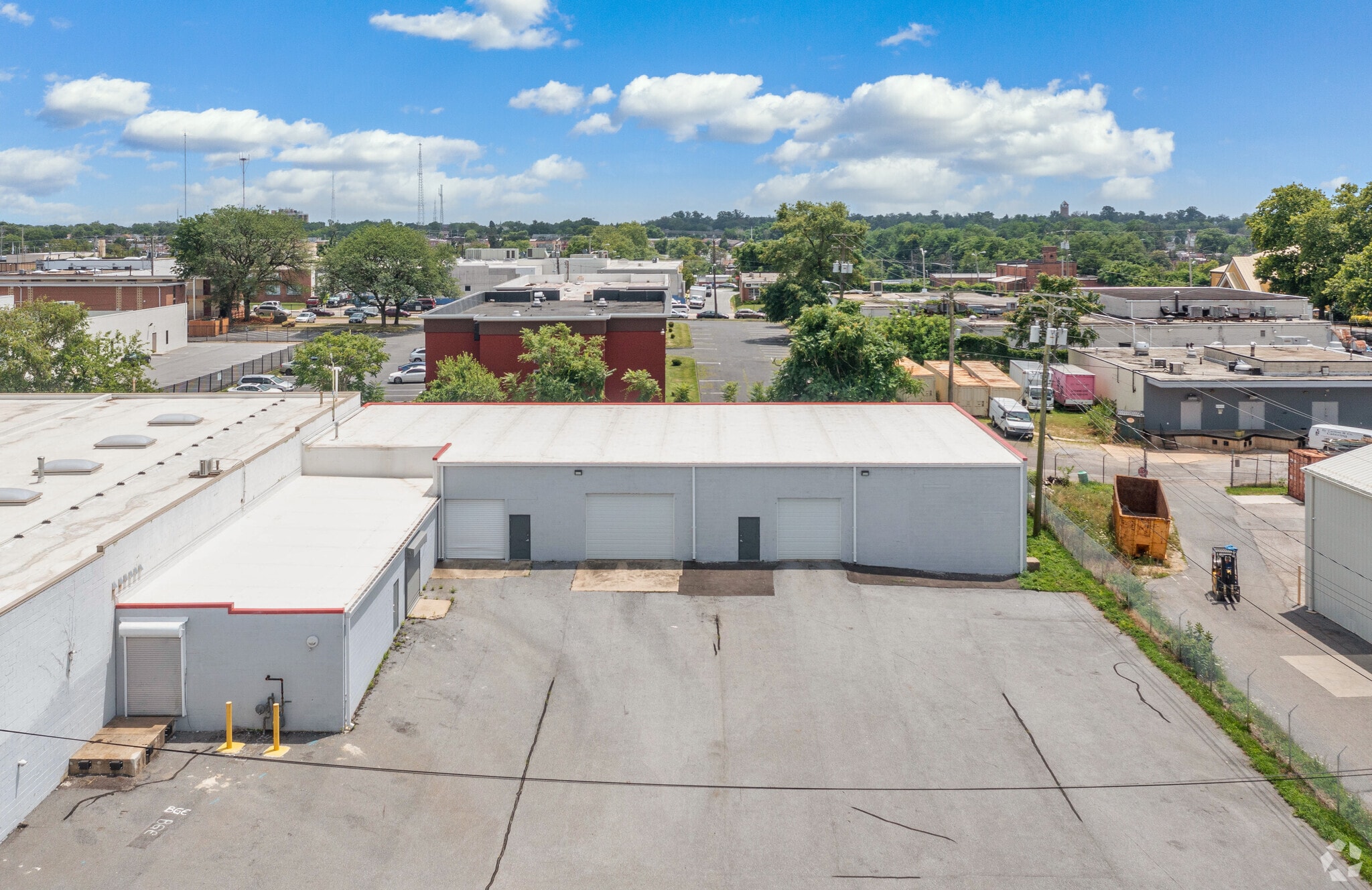 4207-4209 Menlo Dr, Baltimore, MD to rent Aerial- Image 1 of 9