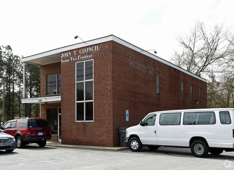 2215 Murchison Rd, Fayetteville, NC for sale - Primary Photo - Image 1 of 1