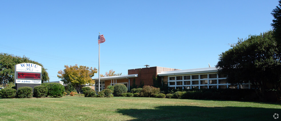 920 Wade Hampton Blvd, Greenville, SC for sale - Primary Photo - Image 1 of 12