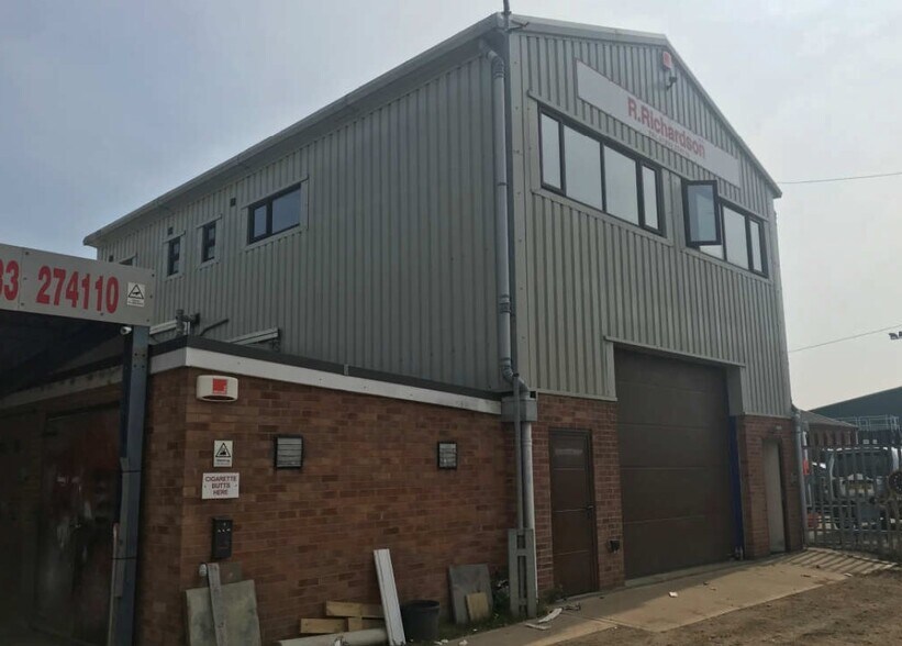 41-42 Nielson Rd, Wellingborough for sale - Building Photo - Image 1 of 1