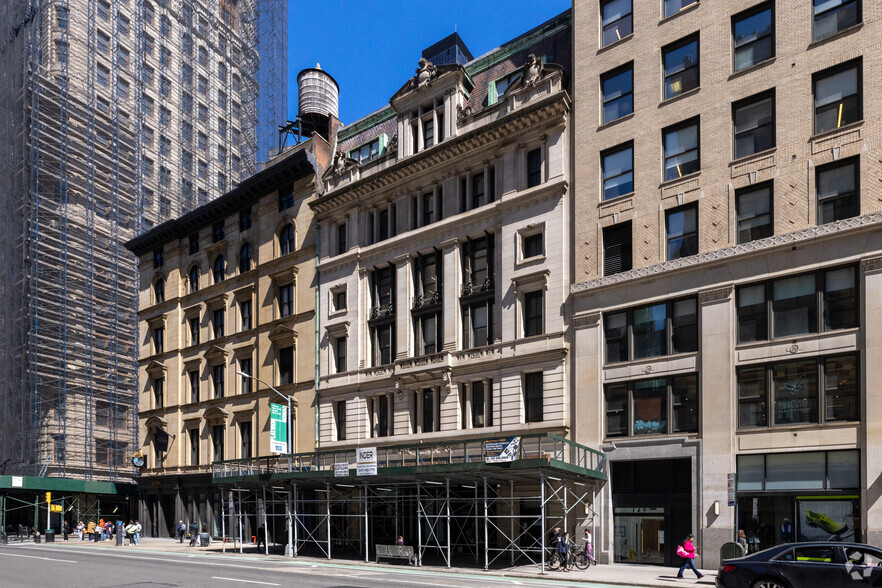 155 Fifth Ave, New York, NY for rent - Primary Photo - Image 1 of 7