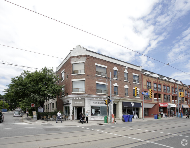 2102-2106 Queen St, Toronto, ON for rent - Building Photo - Image 3 of 8